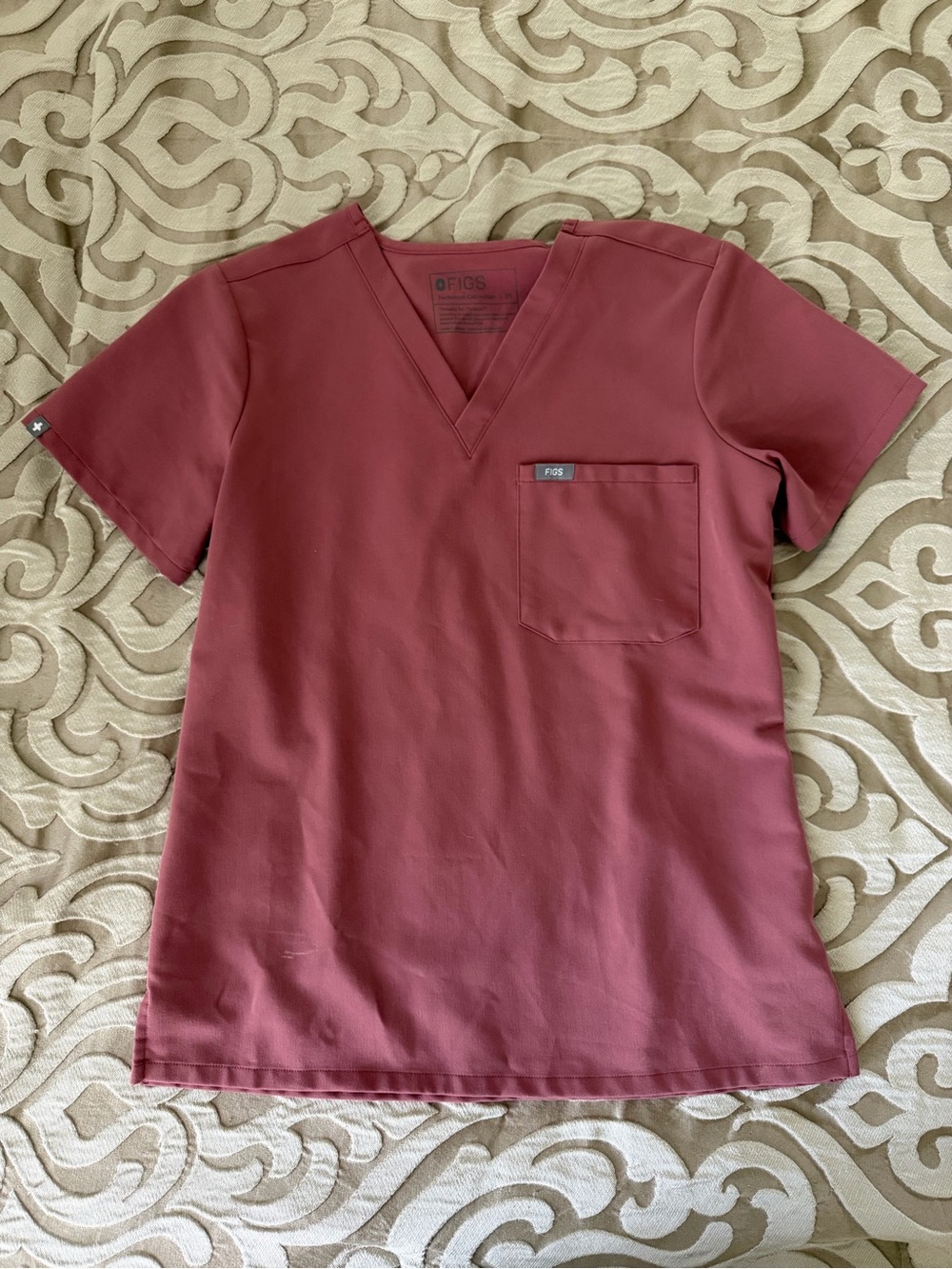 FIGS Women's V-Neck Scrub Top